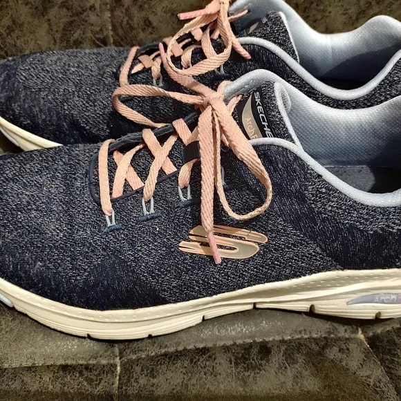 Women's Sketchers Arch Fit - Picture 4 of 6